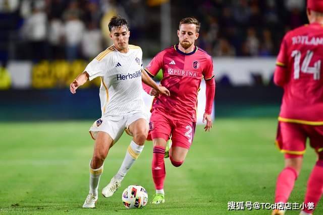 欧洲杯-姆巴佩破门莱万点射 法国1-1波兰出线